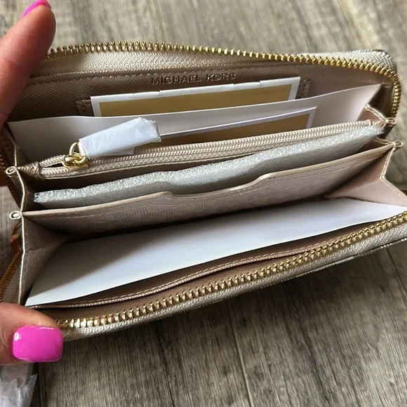 Michael Kors (NWT) Jet Set Large Coin Multifunction Phone Case Wallet/Wristlet - Picture 5 of 6